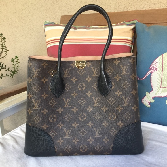 Louis Vuitton Handbags - Authentic Louis Vuitton Flandrin monogram